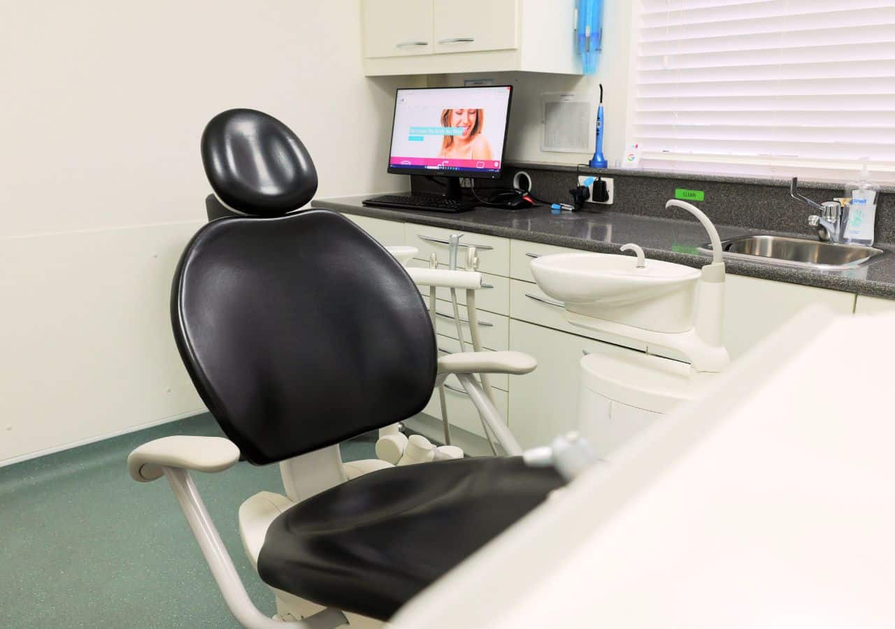 tooth extractions in duston
